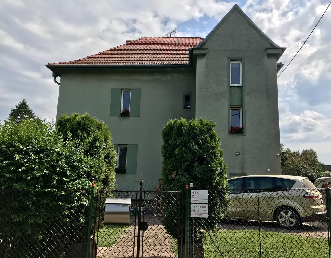 Ubytovani Janina Apartment Broumov Bagian luar foto